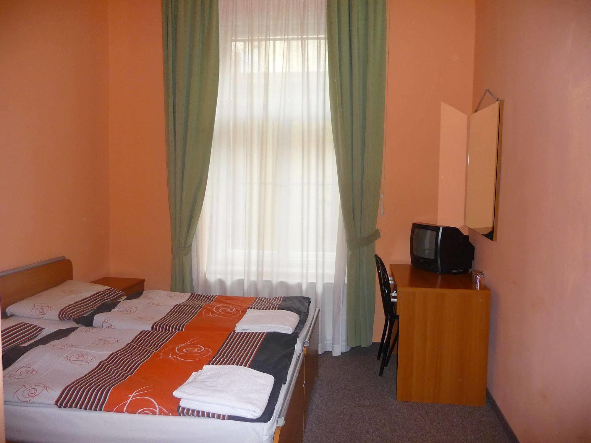Pension City Center Прага Екстер'єр фото